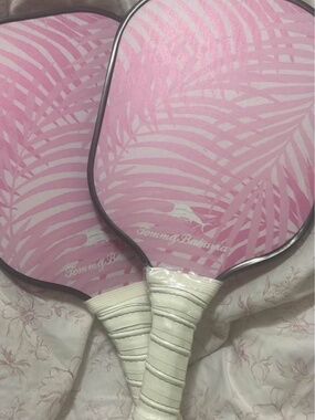 Tommy bahama paddles